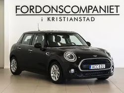 Svart Begagnad 2019 Mini Cooper Pepper Halvkombi | 189 900 kr (Lite dyr)