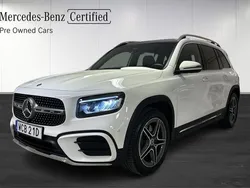 Mercedes GLB220
