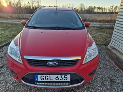 Röd Begagnad 2009 Ford Focus Titanium Kombi | 19 000 kr (Superpris)