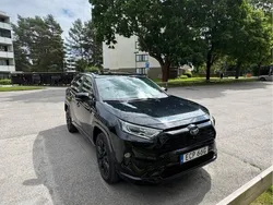 Svart Begagnad 2020 Toyota RAV4 Hybrid SUV | 320 000 kr (Marknadspris)