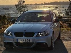 Grå Begagnad 2011 BMW 325 M Sport Kombi | 123 900 kr (Marknadspris)