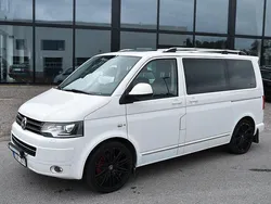 Vit Begagnad 2013 VW Multivan Highline Minibuss | 139 900 kr (Superpris)