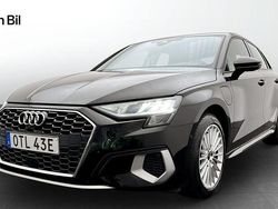 Brilliantsvart Begagnad 2024 Audi A3 Advanced Sportkupé | 299 000 kr