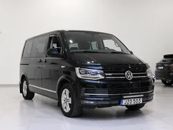 Svart Begagnad 2015 VW Multivan Highline Minibuss | 379 900 kr (Marknadspris)