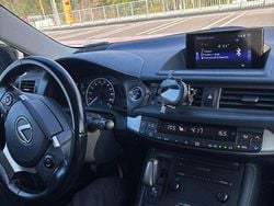 Vit Begagnad 2017 Lexus CT200h Sport Line Halvkombi | 190 000 kr