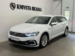 Vit Begagnad 2021 VW Passat Executive Kombi | 238 800 kr (Marknadspris)