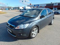Mörkgrå (grå) Begagnad 2010 Ford Focus Titanium Halvkombi | 35 000 kr (Dyr)