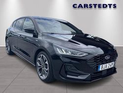 Svart Begagnad 2023 Ford Focus ST-Line Halvkombi | 359 800 kr