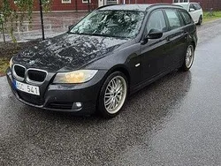 Svart Begagnad 2011 BMW 320 Comfort Edition Kombi | 52 000 kr (Superpris)