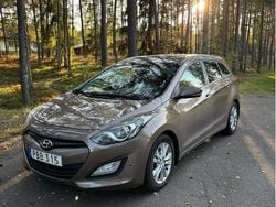 Brun Begagnad 2014 Hyundai i30 Kombi | 55 000 kr (Bra pris)