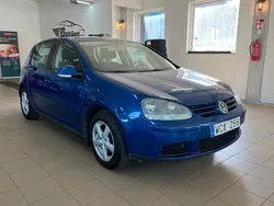 Mörkblå (blå) Begagnad 2004 VW Golf IV Sportline Halvkombi | 19 900 kr (Marknadspris)
