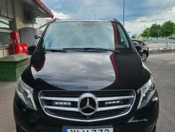 Svart Begagnad 2017 Mercedes V250 Avantgarde Minibuss | 349 000 kr (Marknadspris)