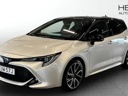 Silver Begagnad 2019 Toyota Corolla Halvkombi | 239 900 kr (Marknadspris)
