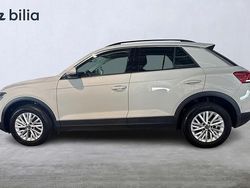 Grå Begagnad 2022 VW T-Roc Life SUV | 199 900 kr (Marknadspris)