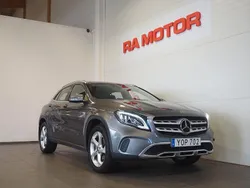 Mörkgrå (grå) Begagnad 2017 Mercedes GLA220 SUV | 259 900 kr (Marknadspris)
