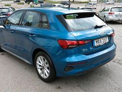 Atollblå met Begagnad 2023 Audi A3 Proline Sedan | 259 900 kr (Bra pris)