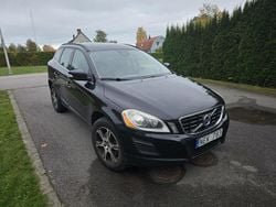 Svart Begagnad 2013 Volvo XC60 Momentum SUV | 110 000 kr (Superpris)