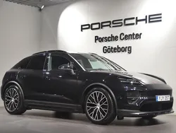 Svart (black) Ny 2025 Porsche Macan SUV | 1 178 700 kr (Marknadspris)