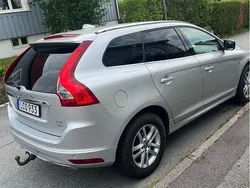 Silver Begagnad 2016 Volvo XC60 Momentum SUV | 149 000 kr (Marknadspris)