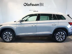 Grå Begagnad 2022 Skoda Kodiaq Style SUV | 379 000 kr (Marknadspris)