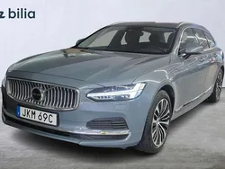 Grå Begagnad 2023 Volvo V90 Core Kombi | 409 000 kr (Bra pris)