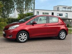 Röd Begagnad 2012 Toyota Yaris Active Halvkombi | 94 900 kr (Lite dyr)
