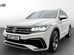 Vit Begagnad 2023 VW Tiguan R-line SUV | 429 900 kr (Dyr)