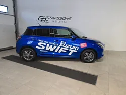 Blå Begagnad 2024 Suzuki Swift Halvkombi | 234 500 kr (Dyr)