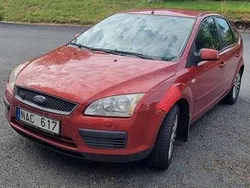 Orange Begagnad 2008 Ford Focus Halvkombi | 12 000 kr