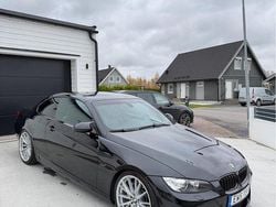 Svart Begagnad 2008 BMW 330 Cabriolet M Sport Cab | 249 000 kr (Dyr)