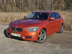 Orange Begagnad 2014 BMW 118 Sport Line Halvkombi | 89 000 kr (Bra pris)