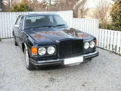 Mörkblå Begagnad 1986 Bentley Eight Sedan | 70 000 kr