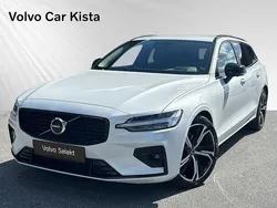 Vit Begagnad 2023 Volvo V60 Plus Kombi | 389 900 kr (Marknadspris)