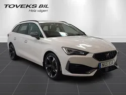 Vit (candy white) Begagnad 2024 Cupra Leon Kombi | 279 900 kr (Superpris)