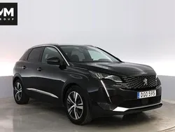 Svart Begagnad 2021 Peugeot 3008 Allure SUV | 289 000 kr (Marknadspris)