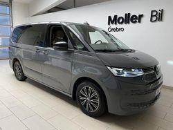 Grå (pure grey) Begagnad 2023 VW T7 Life Van | 539 000 kr (Marknadspris)