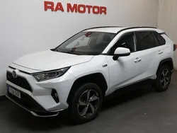 Vit Begagnad 2021 Toyota RAV4 Hybrid Edition SUV | 409 800 kr (Bra pris)