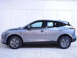 Grå (gråmetallic ) Begagnad 2022 Nissan Qashqai SUV | 239 900 kr (Marknadspris)
