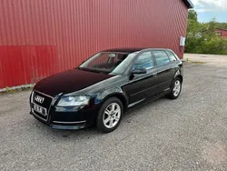 Svart Begagnad 2010 Audi A3 Sportback Attraction Halvkombi | 79 900 kr (Marknadspris)