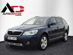 Mörkblå (blå) Begagnad 2011 Skoda Octavia Scout Kombi | 79 400 kr (Lite dyr)