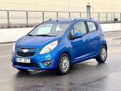 Blå Begagnad 2011 Chevrolet Spark Halvkombi | 24 900 kr (Marknadspris)