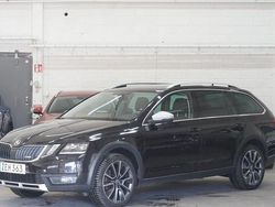 Svart Begagnad 2018 Skoda Octavia Scout Kombi | 195 000 kr (Marknadspris)