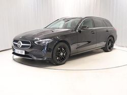 Svart Begagnad 2023 Mercedes C300 Kombi | 339 900 kr