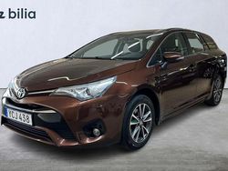 Brun Begagnad 2015 Toyota Avensis Active Kombi | 149 900 kr (Marknadspris)