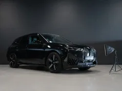 Svart Begagnad 2023 BMW iX SUV | 789 000 kr (Dyr)