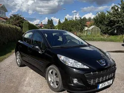 Svart Begagnad 2011 Peugeot 207 Halvkombi | 60 000 kr (Marknadspris)