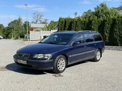 Blå Begagnad 2004 Volvo V70 Kombi | 34 900 kr (Marknadspris)
