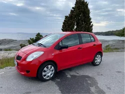 Röd Begagnad 2008 Toyota Yaris Halvkombi | 49 900 kr (Marknadspris)