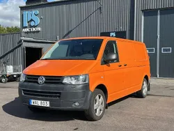 Orange Begagnad 2015 VW T5 Van | 115 500 kr