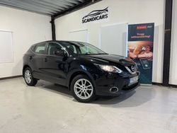 Svart Begagnad 2015 Nissan Qashqai SUV | 104 900 kr (Marknadspris)